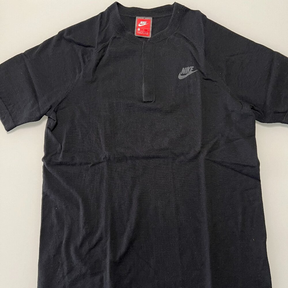 Nike Tech Knit Polo Henley Blade Collar Short Sleeve Black Medium 846409-010